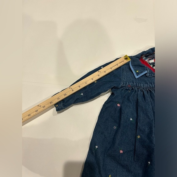 Tommy Hilfiger Baby Dress Denim Jean 18-24 Month Button Up Embroidered Floral - Picture 7 of 8